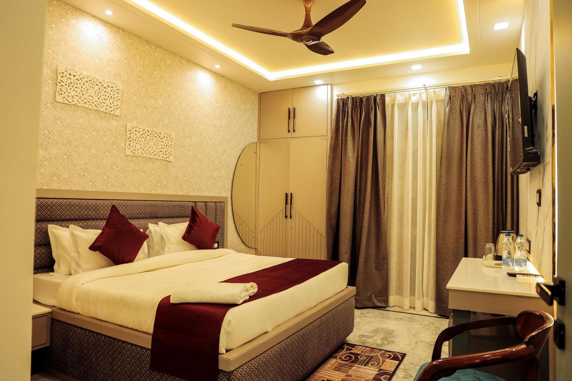 Anirudh Homestay Agra  Exterior photo