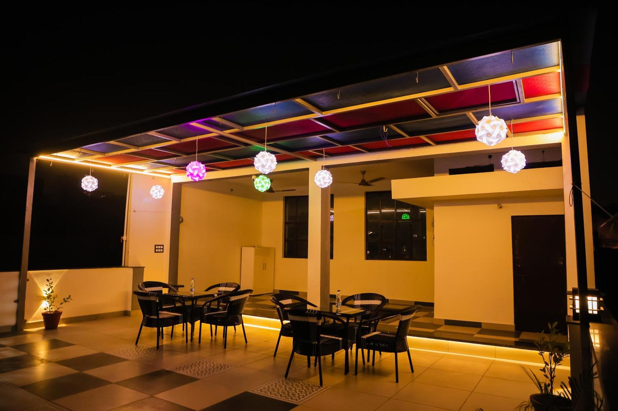 Anirudh Homestay Agra  Exterior photo